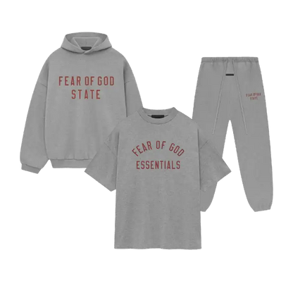 Voorbeeld: Fear of God Essentials FW24 Dark Heather State trainingspak met t-shirt. Jij kiest zelf je trainingspak en t-shirt.