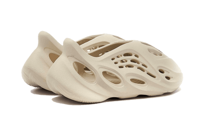 Adidas Yeezy Foam RNNR Sand